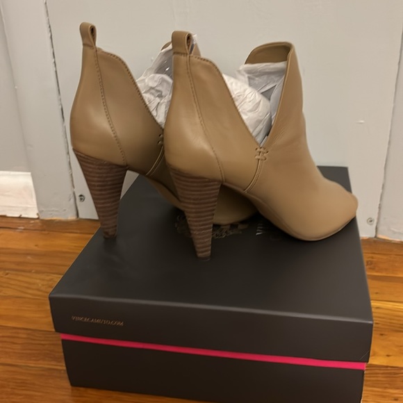 Brand new with box open toe booties - Picture 3 of 6